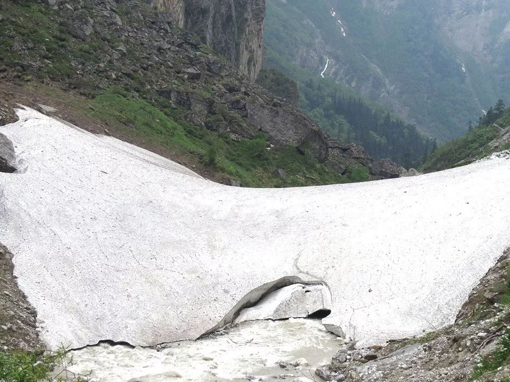 Reaching Valley of Flowers National Park